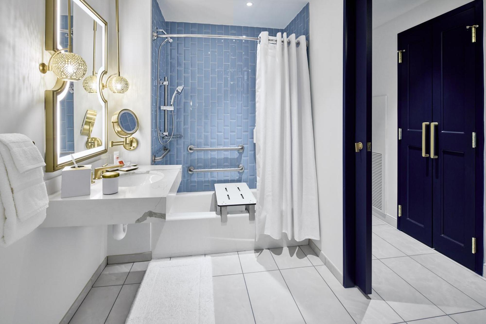 Universal'S Helios Grand Hotel, A Loews Hotel Williamsburg Bagian luar foto