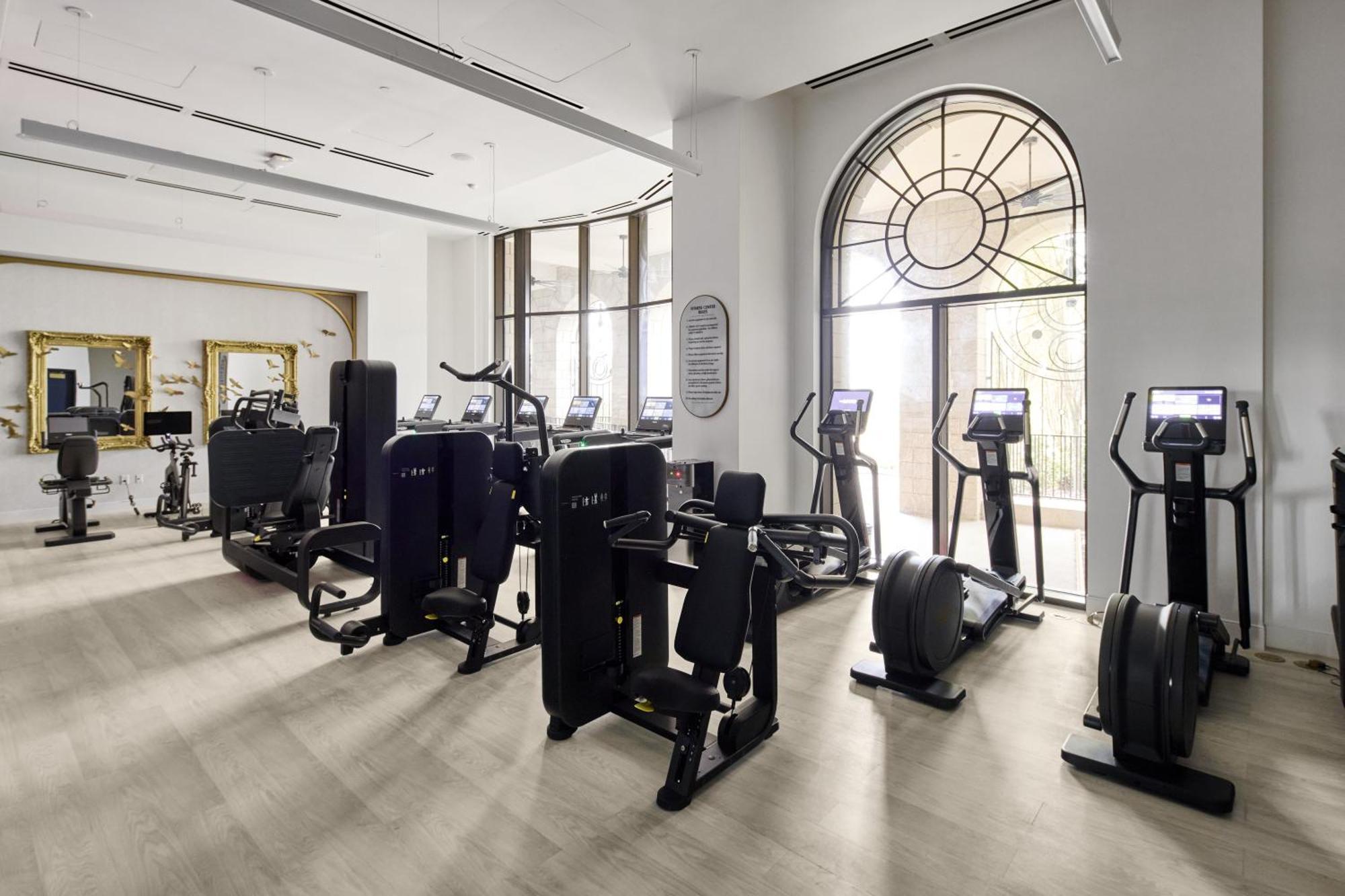 Universal'S Helios Grand Hotel, A Loews Hotel Williamsburg Bagian luar foto